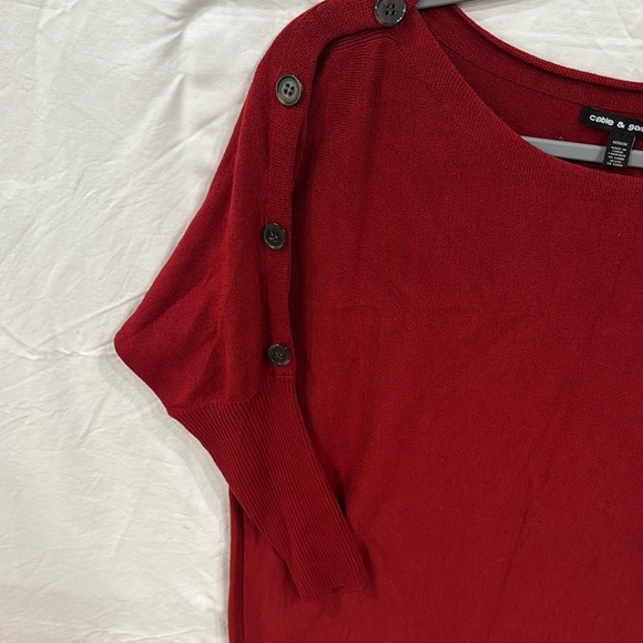 Cable & Gauge Rust Button-Shoulder Knit Top - Picture 3 of 4